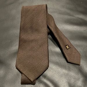 Luis Vuitton Brown tie